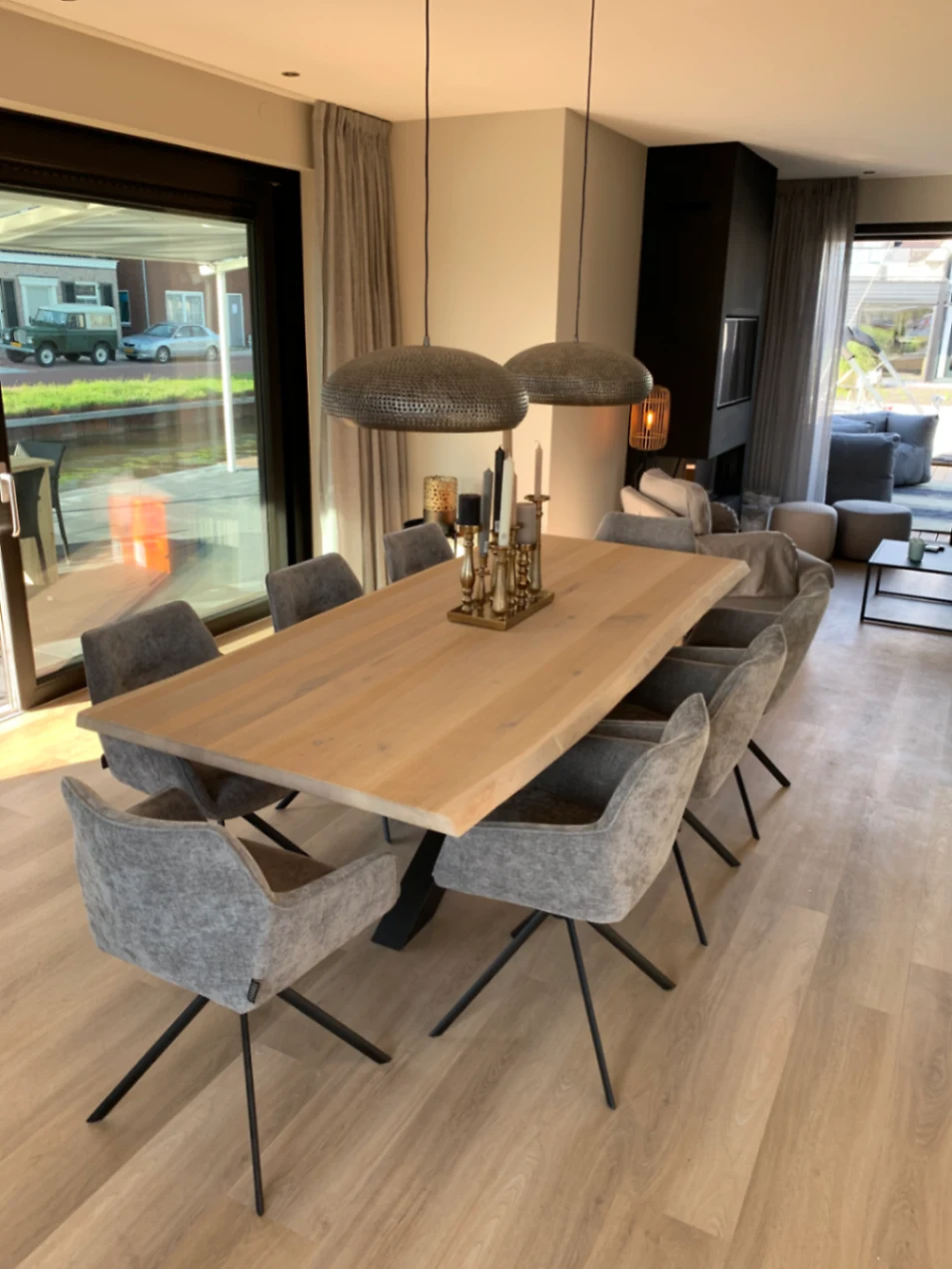 Eettafel voor acht